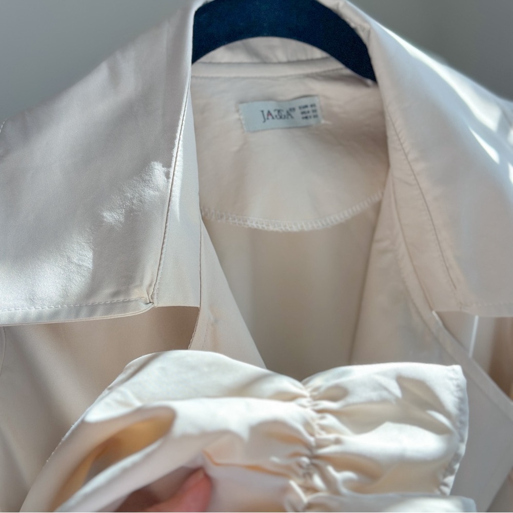 Spring Trench Coat - Picture 6 of 7